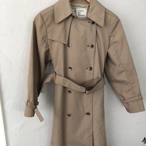 Vintage London Fog ¾ Length Trenchcoat- Women's Size 2